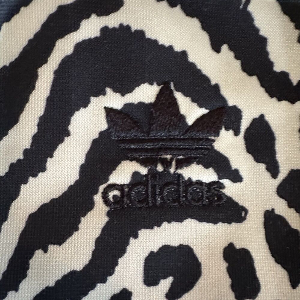 adidas Black and Cream Animal-Print Crop Top with Three Stripes - Picture 3 of 7